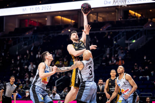 切尔肩上的 切尔肩上的